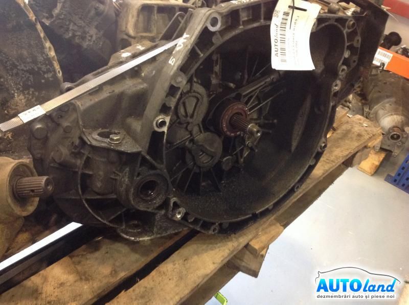 Cutie de viteza manuala RENAULT ESPACE III (JE0_) 1996-2002 Cod 7701702525 