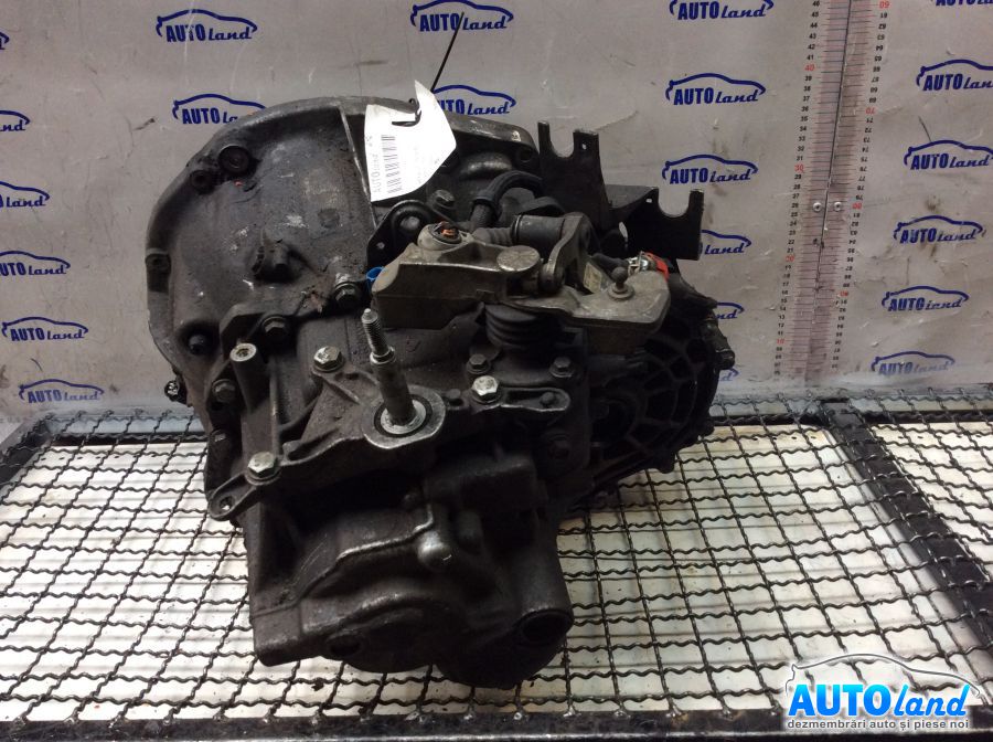 Cutie de viteza manuala RENAULT MEGANE II (BM0/1_,CM0/1_) 2002-2025 Cod 8200370824 