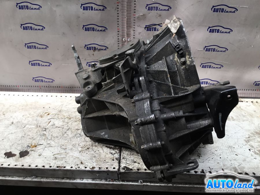 Cutie de viteza manuala RENAULT MEGANE II (BM0/1_,CM0/1_) 2002-2025 Cod 8200529000 