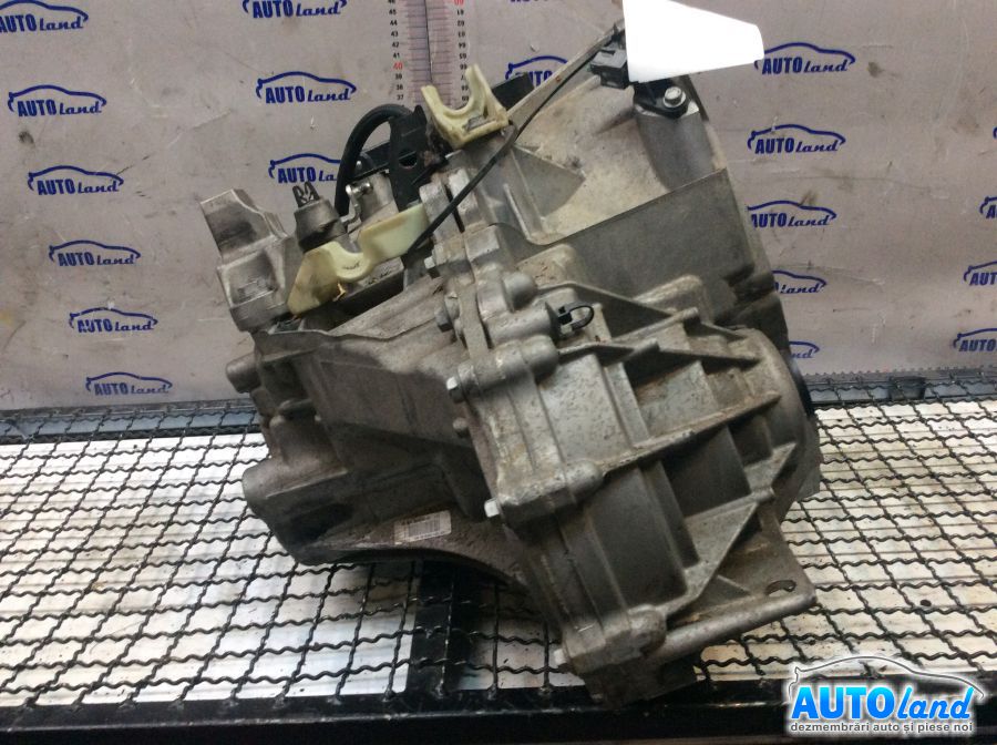 Cutie de viteza manuala RENAULT MEGANE III Hatchback (BZ0/1_) 2008-2025 Cod 320105487R 