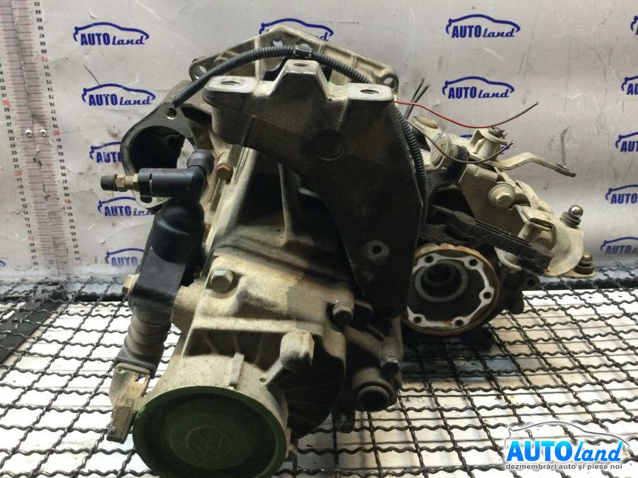 Cutie de Viteza Manuala VOLKSWAGEN GOLF IV (1J1) 1997-2005 Cod 02K301107K 