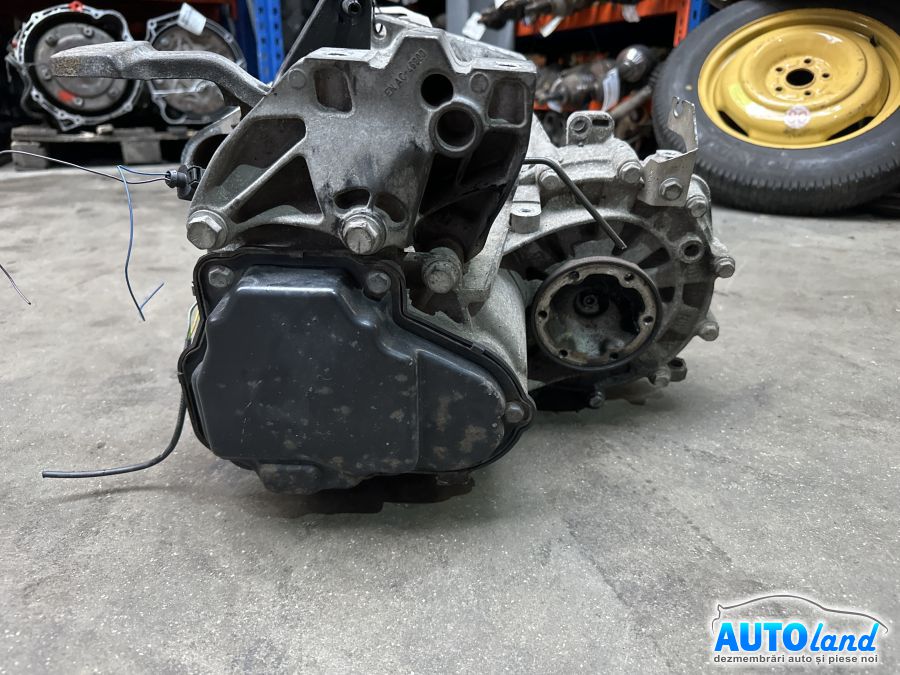 Cutie de Viteza Manuala VOLKSWAGEN GOLF VI 2008-2025 Cod LUB 