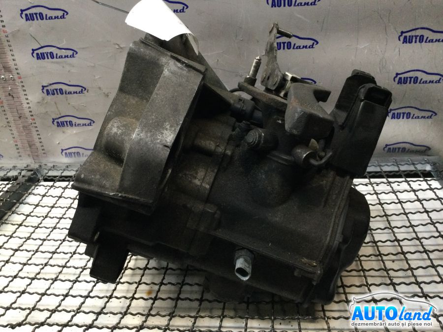 Cutie de viteza manuala VOLKSWAGEN POLO (9N_) 2001-2025 Cod 02T301103AC 