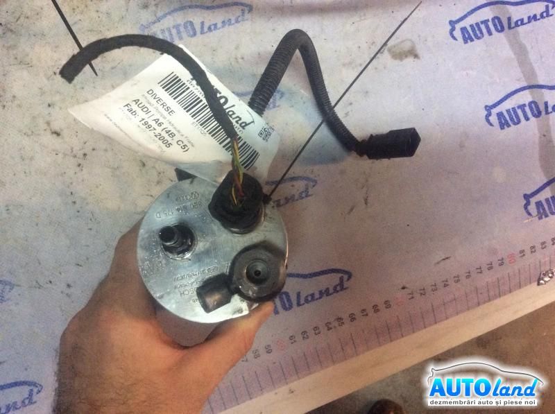 Diverse AUDI A6 (4B,C5) 1997-2005 Cod 8E0614175D 