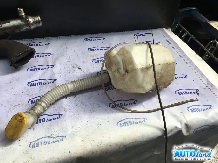 Diverse RENAULT MEGANE II (BM0/1_,CM0/1_) 2002-2025 Cod 8200104705 