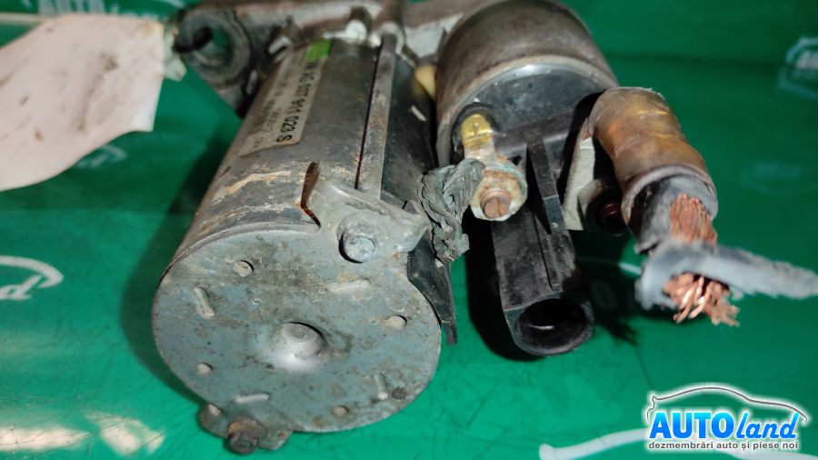 Electromotor VOLKSWAGEN GOLF V (1K1) 2003-2025 Cod 02T911023S 