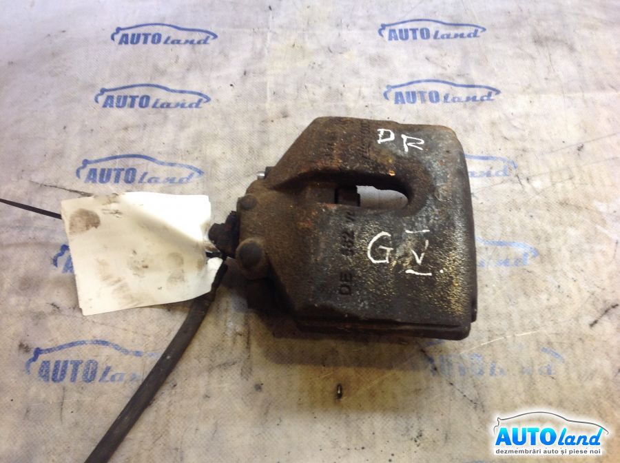 Etrier fata Dreapta VOLKSWAGEN GOLF V (1K1) 2003-2025