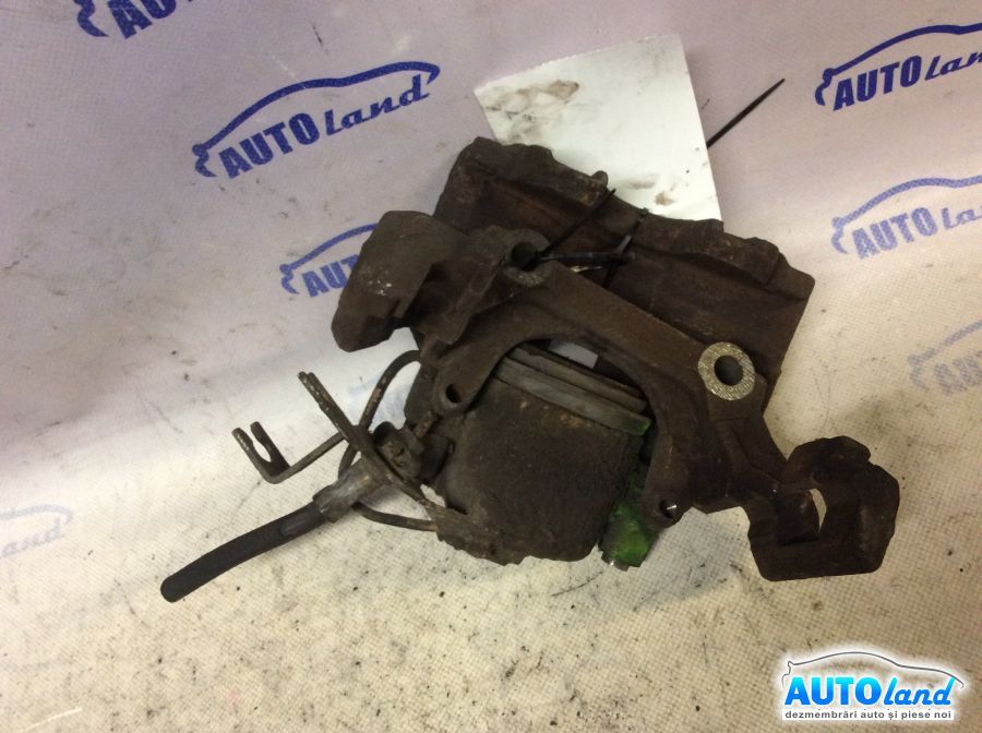 Etrier fata Dreapta VOLKSWAGEN PASSAT (3B3) 2000-2005