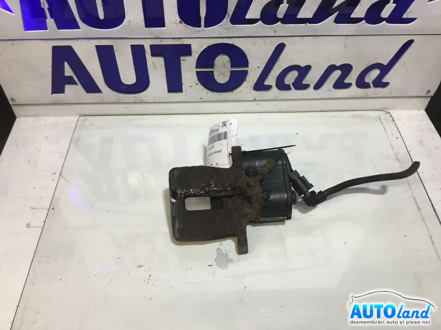 Etrier spate Dreapta VOLKSWAGEN PASSAT (3AA,B7) 2011-2025