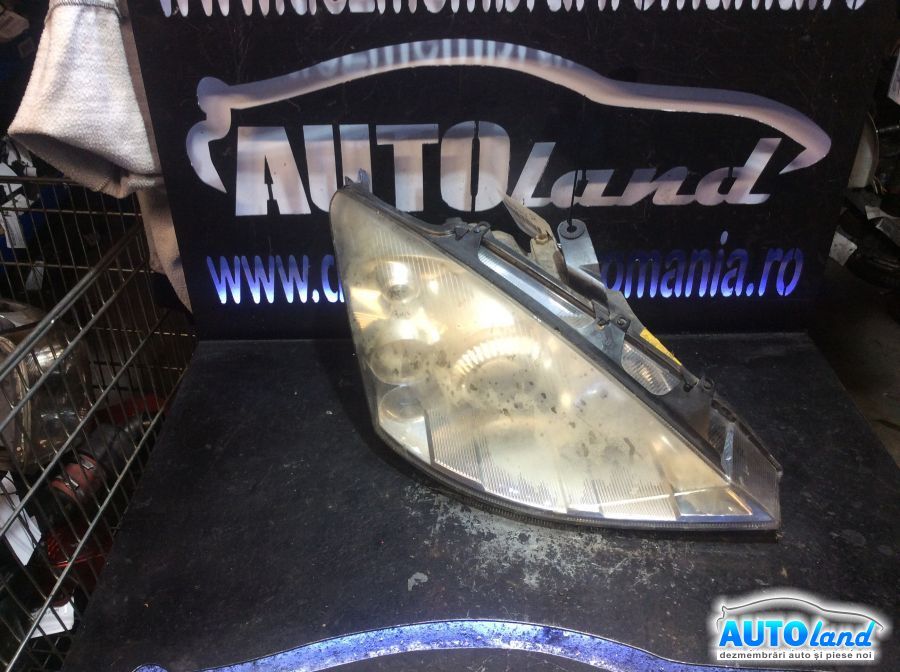 Far Dreapta FORD FOCUS (DAW,DBW) 1998-2001