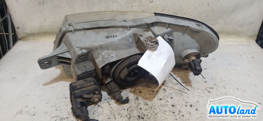 Far Dreapta HYUNDAI ACCENT II (LC) 2000-2026 Cod 92102250 