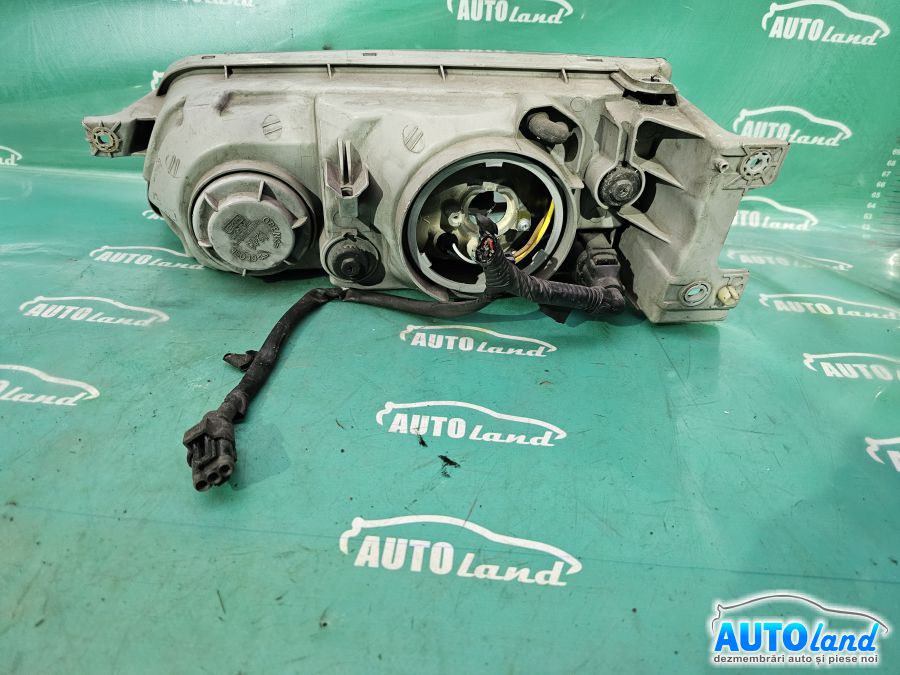 Far Dreapta HYUNDAI H 200 bus (KMF) 1997-2025 Cod 921024A5XX 