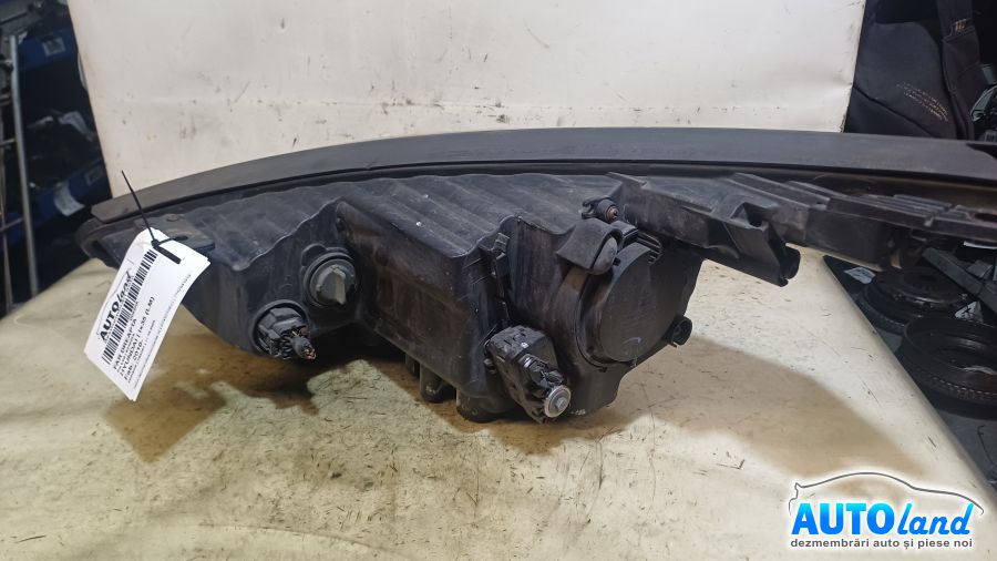 Far Dreapta HYUNDAI ix35 (LM) 2010-2025 Cod 921022S 