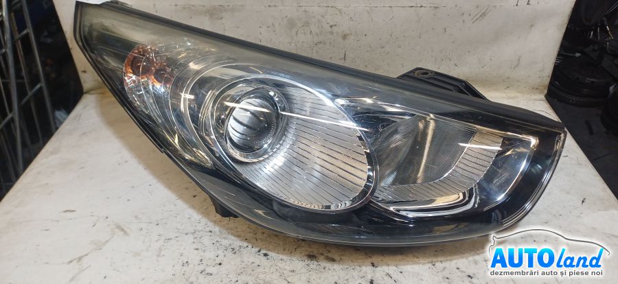 Far Dreapta HYUNDAI ix35 (LM) 2010-2026 Cod 921022Y 