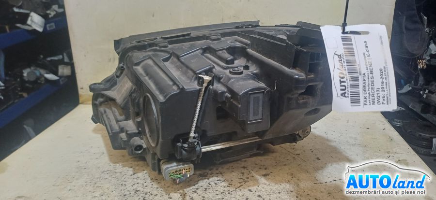 Far Dreapta MERCEDES-BENZ E-class (W213) 2016-2020 Cod A2139069003 