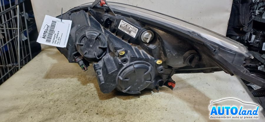 Far Dreapta OPEL MERIVA B 2010-2025 Cod 13253632 