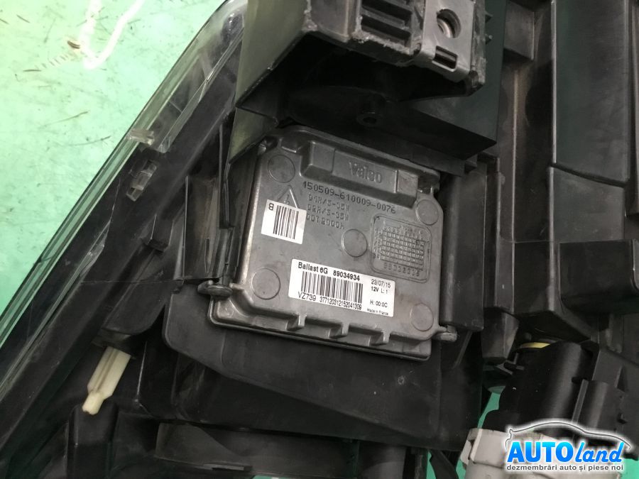 Far Dreapta PEUGEOT 5008 2009-2025 Cod 9805525480 