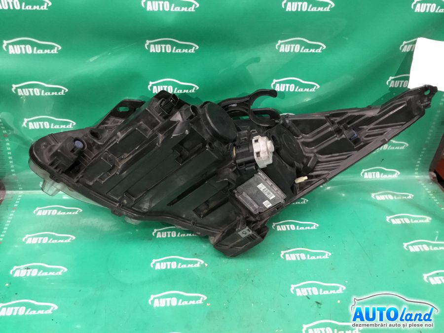 Far Dreapta PEUGEOT 5008 2009-2025 Cod 9805525480 