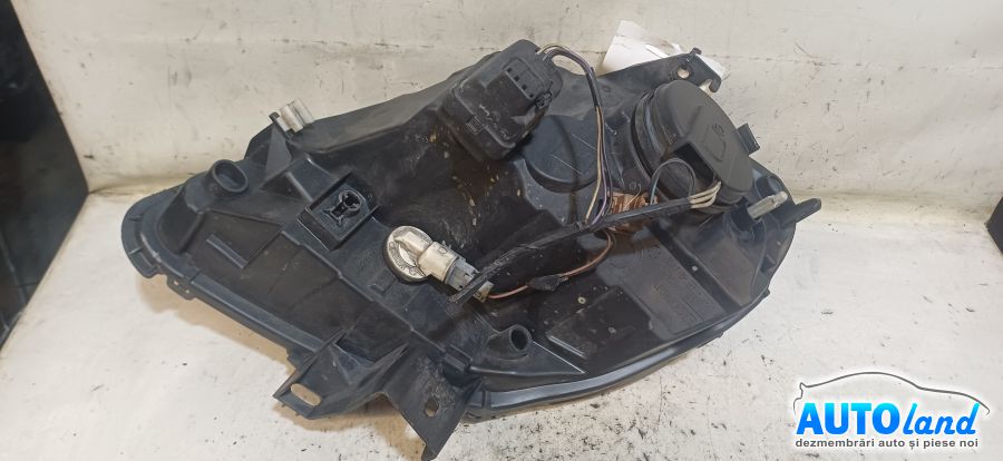 Far Dreapta RENAULT KANGOO (KC0/1_) 1997-2026 Cod 8200150618 