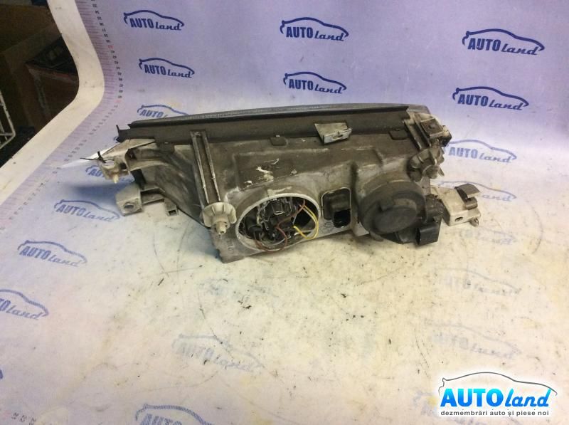 Far Dreapta SKODA OCTAVIA (1U2) 1996-2010