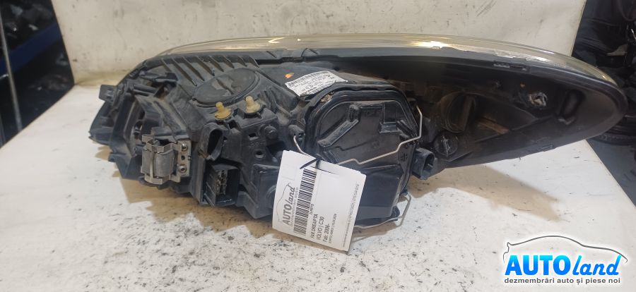 Far Dreapta VOLVO C30 2006-2026 Cod 31214806 