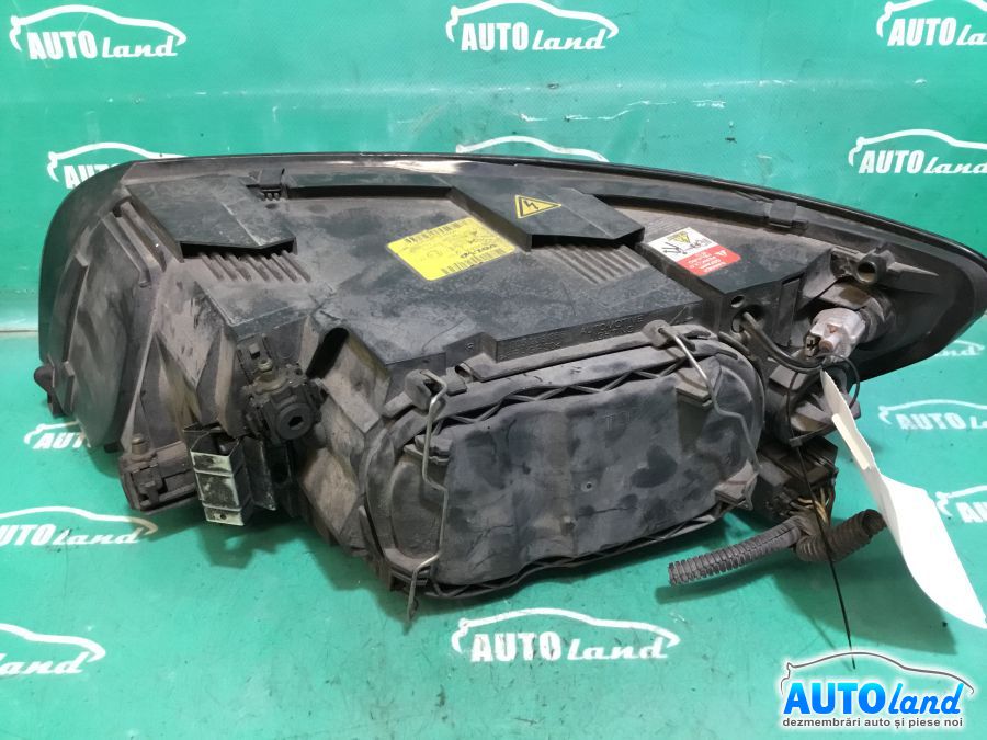 Far Dreapta VOLVO V50 (MW) 2004-2025 Cod 30698890 