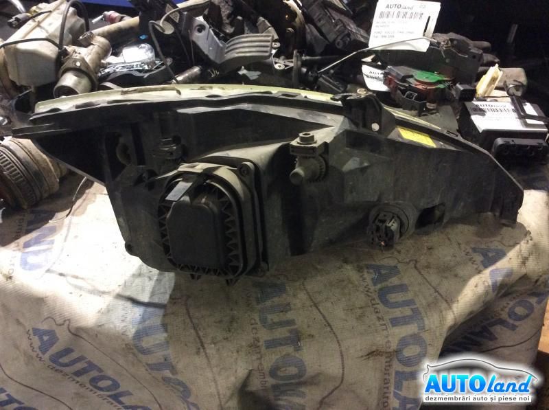 Far Stanga FORD FOCUS (DAW,DBW) 1998-2001