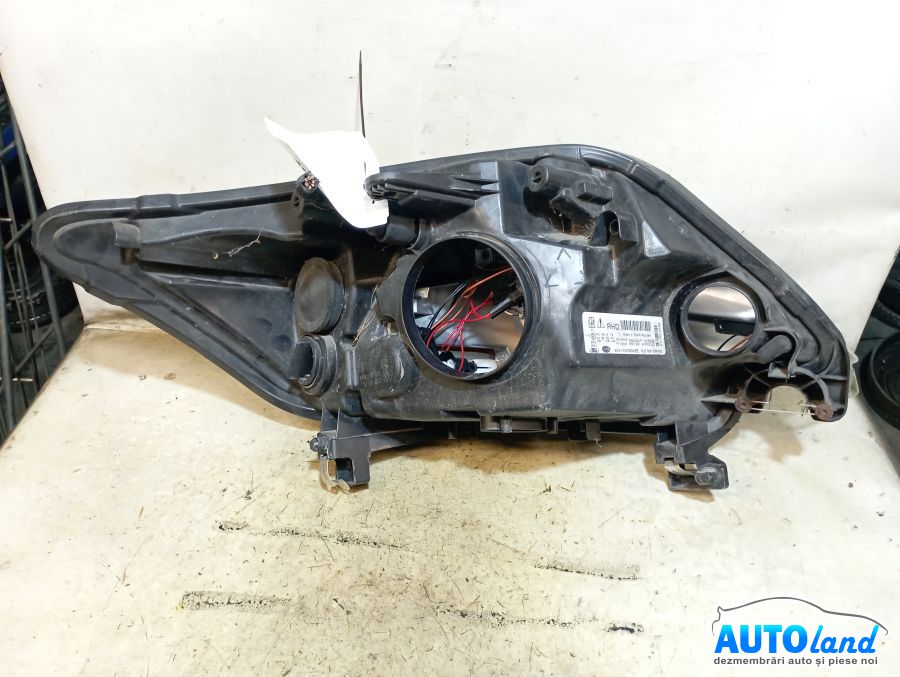 Far Stanga FORD KUGA I 2008-2010 Cod 8V4113W030BE 