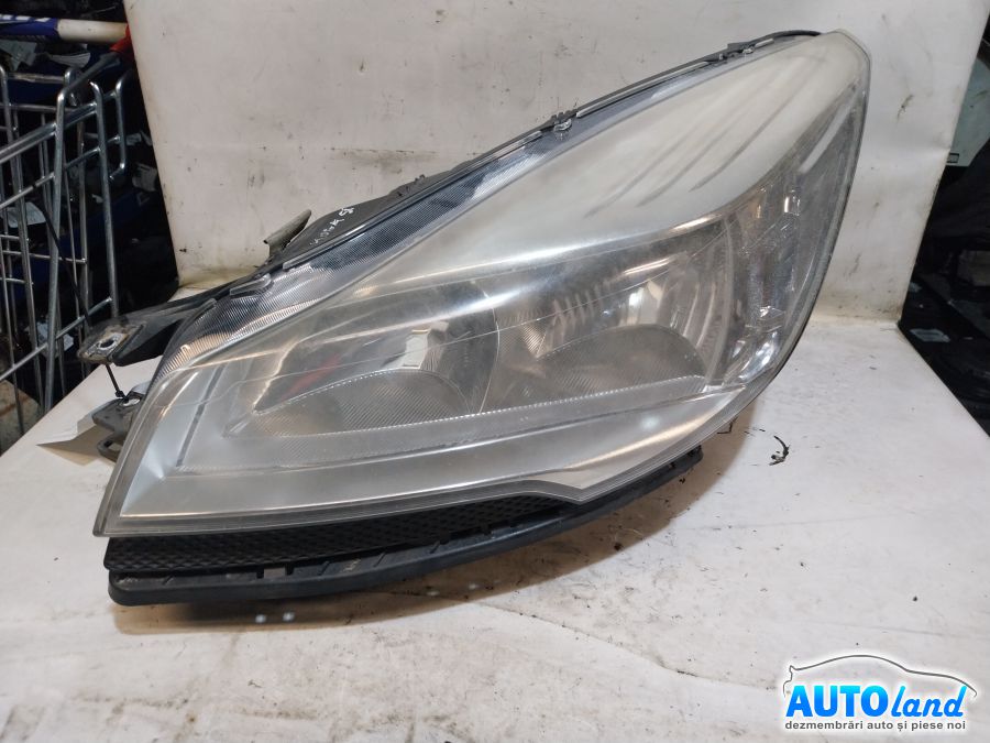 Far Stanga FORD KUGA II 2012-2014 Cod CV4413W030BE 