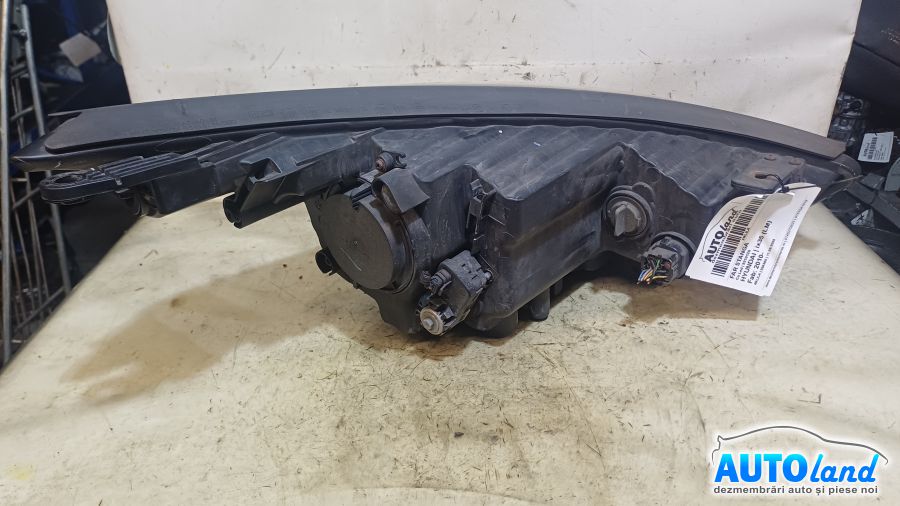 Far Stanga HYUNDAI ix35 (LM) 2010-2025 Cod 921012S 