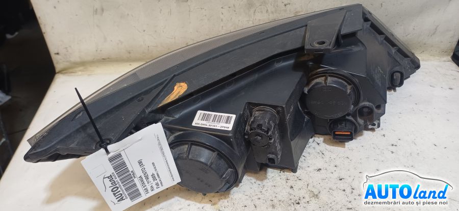 Far Stanga KIA SORENTO (XM) 2009-2026 Cod 921012P040 
