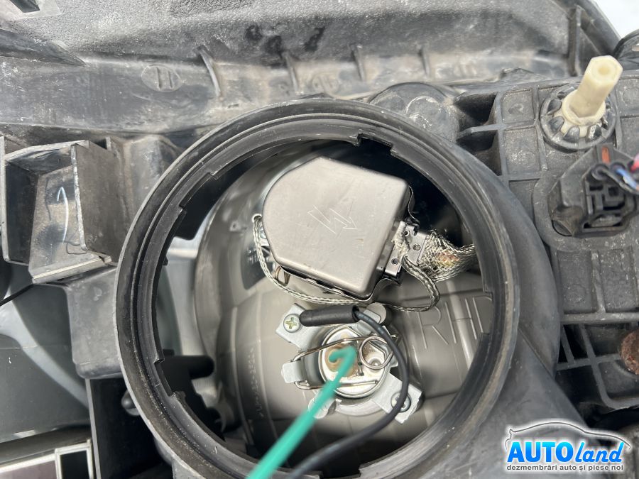 Far Stanga NISSAN X-TRAIL (T30) 2001-2025