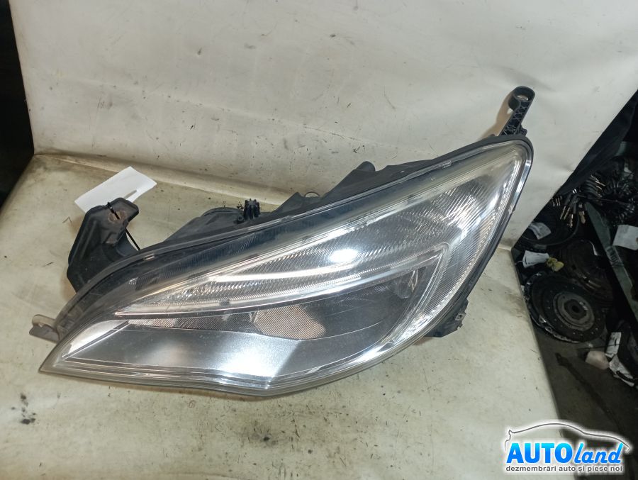 Far Stanga OPEL ASTRA J combi 2009-2025 Cod 13253656 