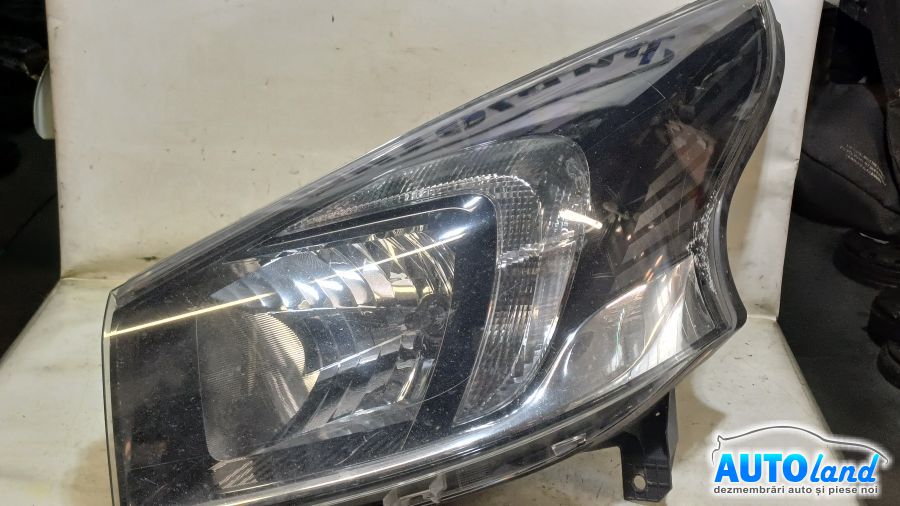 Far Stanga OPEL VIVARO B 2014-2018 Cod 260609758R 