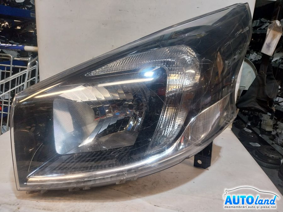 Far Stanga OPEL VIVARO B 2014-2018 Cod 260603220R 