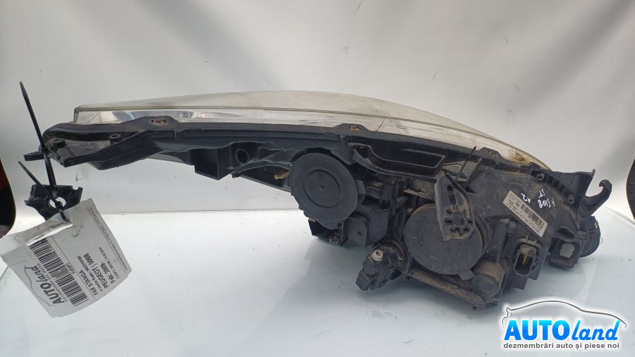Far Stanga PEUGEOT 5008 2009-2025 Cod 9682519180 