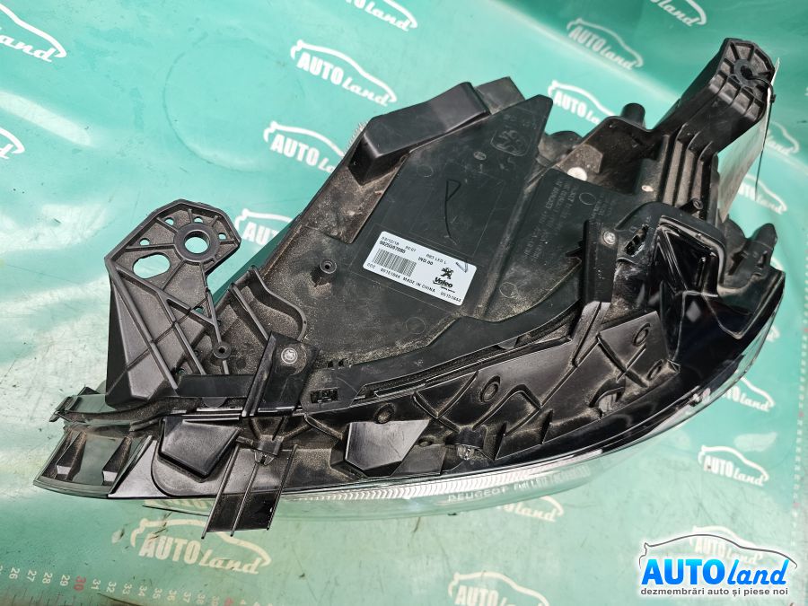 Far Stanga PEUGEOT 508 2018-2025 Cod 9825597080 