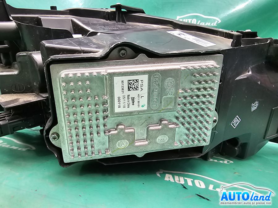 Far Stanga PEUGEOT 508 2018-2025 Cod 9825597080 