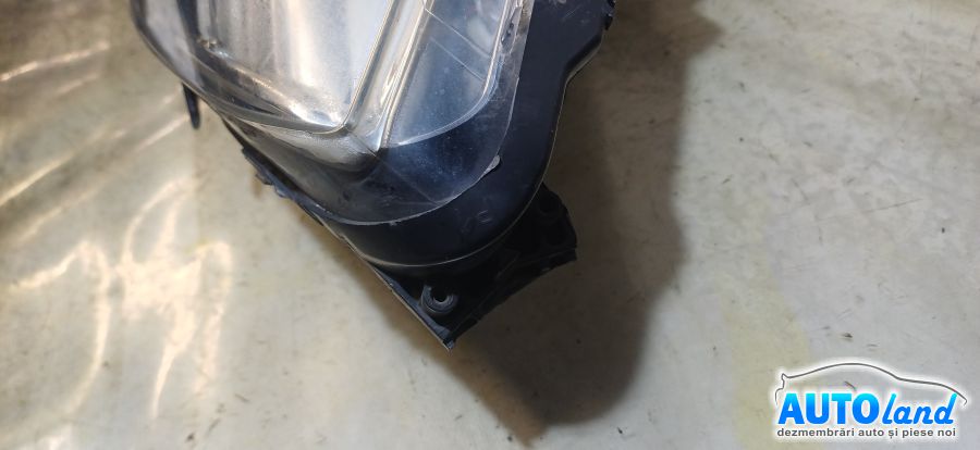 Far Stanga RENAULT SCENIC III (JZ0/1_) 2009-2026 Cod 260600024R 