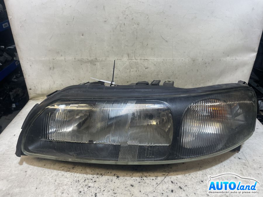 Far Stanga VOLVO XC70 2000-2007 Cod 89007901 