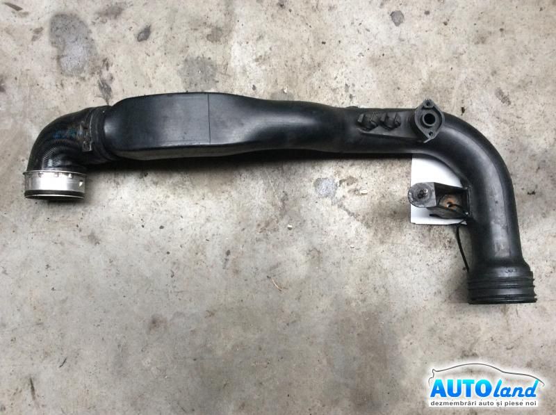 Furtun Intercooler Turbo AUDI A4 (8EC) 2004-2008 Cod 3B0145762B 