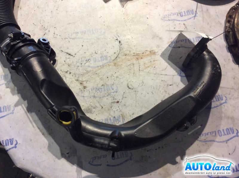 Furtun Intercooler Turbo RENAULT MEGANE III Hatchback (BZ0/1_) 2008-2025 Cod 8200614985 