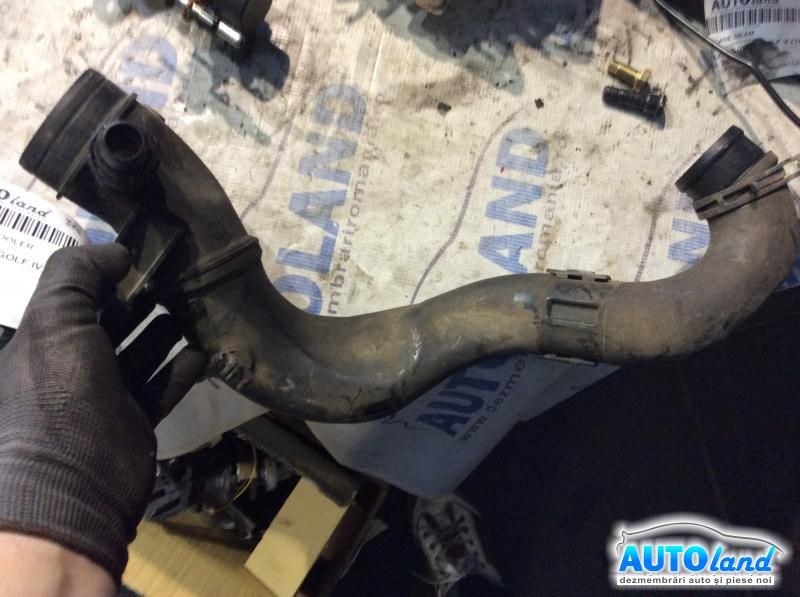 Furtun Intercooler Turbo VOLKSWAGEN GOLF IV (1J1) 1997-2005 Cod 1J0129654 