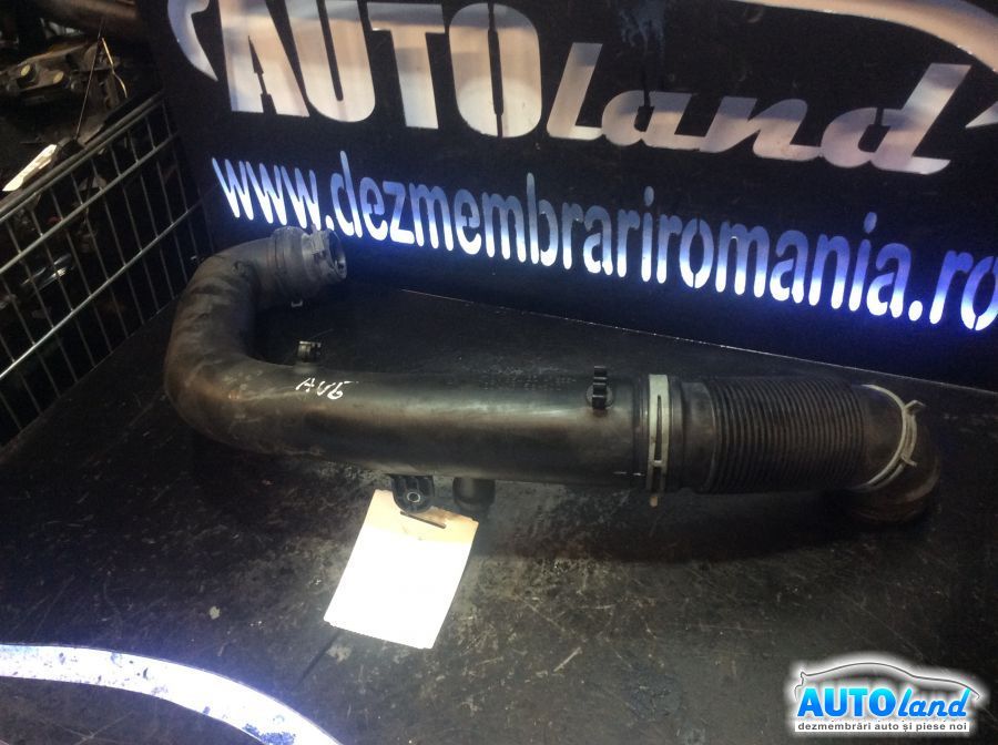 Furtun Intercooler Turbo VOLKSWAGEN GOLF V (1K1) 2003-2025 Cod 1K0129654AA 