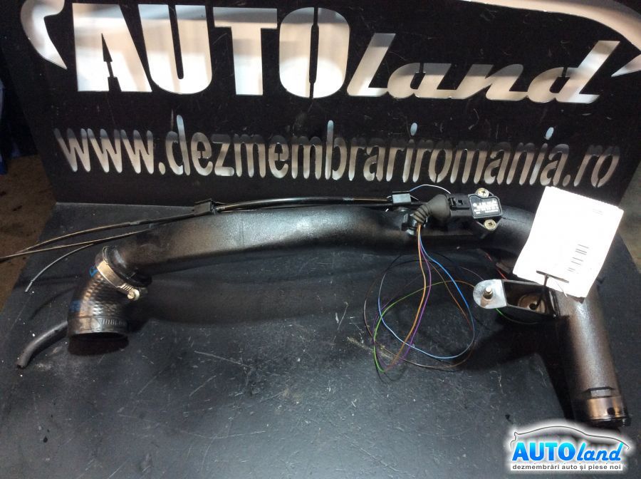 Furtun Intercooler Turbo VOLKSWAGEN PASSAT (3B2) 1996-2000 Cod 8D0145762C 