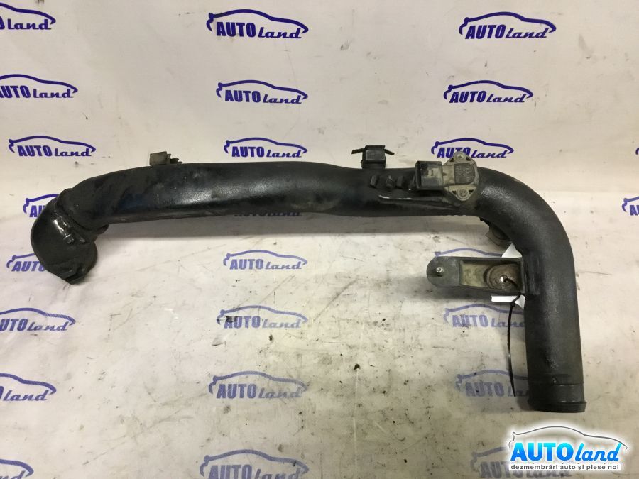 Furtun Intercooler Turbo VOLKSWAGEN PASSAT (3B2) 1996-2000 Cod 8D0145840I 