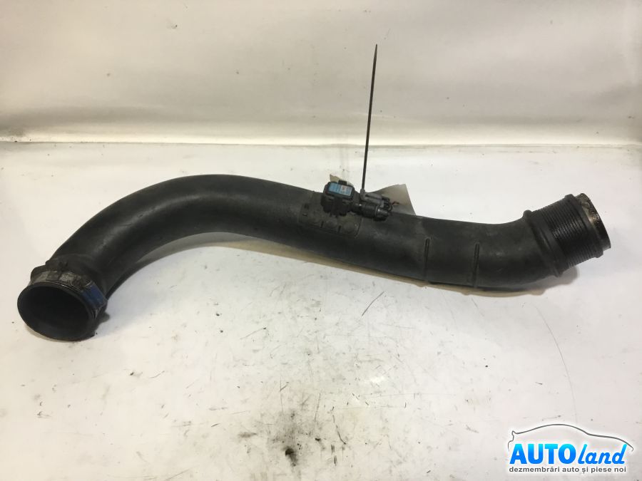 Furtun Intercooler Turbo VOLVO V40 combi (VW) 1995-2004 Cod 30620813 