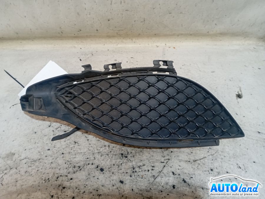 Grila Bara MERCEDES-BENZ A-class (W176) 2012-2015 Cod A1768850322 