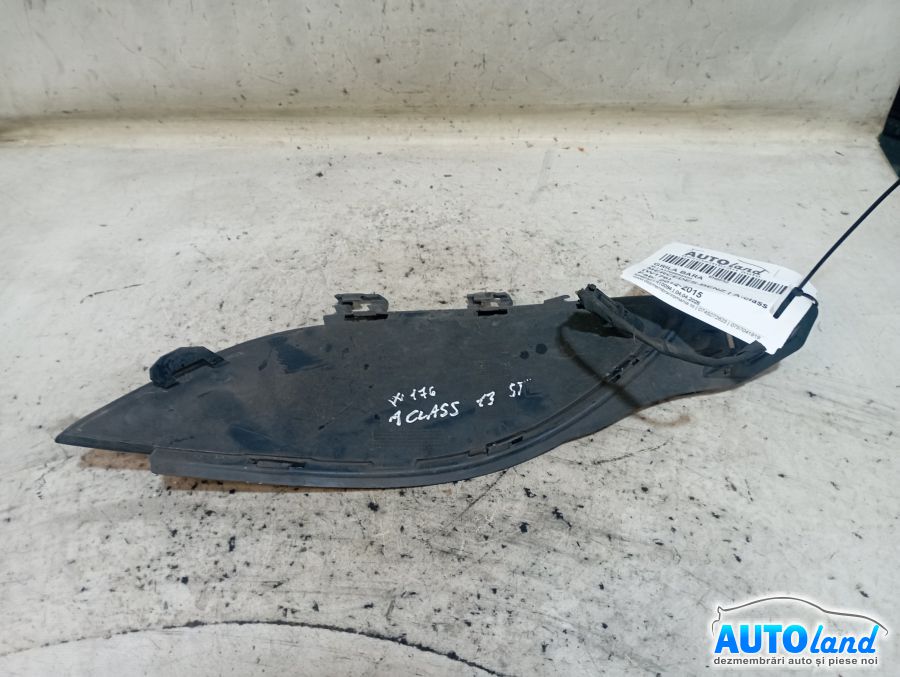 Grila Bara MERCEDES-BENZ A-class (W176) 2012-2015 Cod A1768850322 