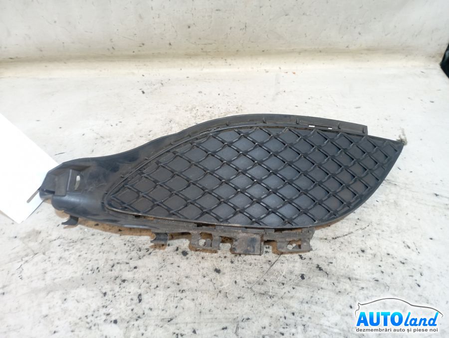 Grila Bara MERCEDES-BENZ A-class (W176) 2012-2015 Cod A1768850422 